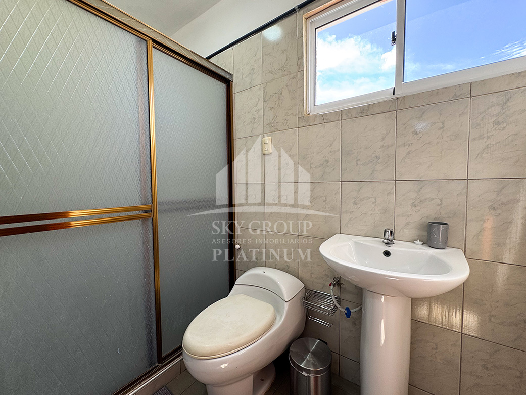 PLA-1931 Apartamento en Alquiler En La Prolongacion Girardot - Imagen 8
