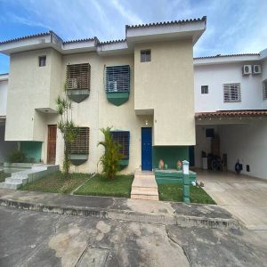 ELBTH-151 Town House en Venta Villas Atarigua