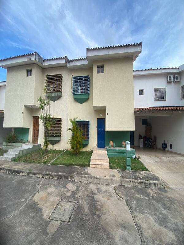 ELBTH-151 Town House en Venta Villas Atarigua