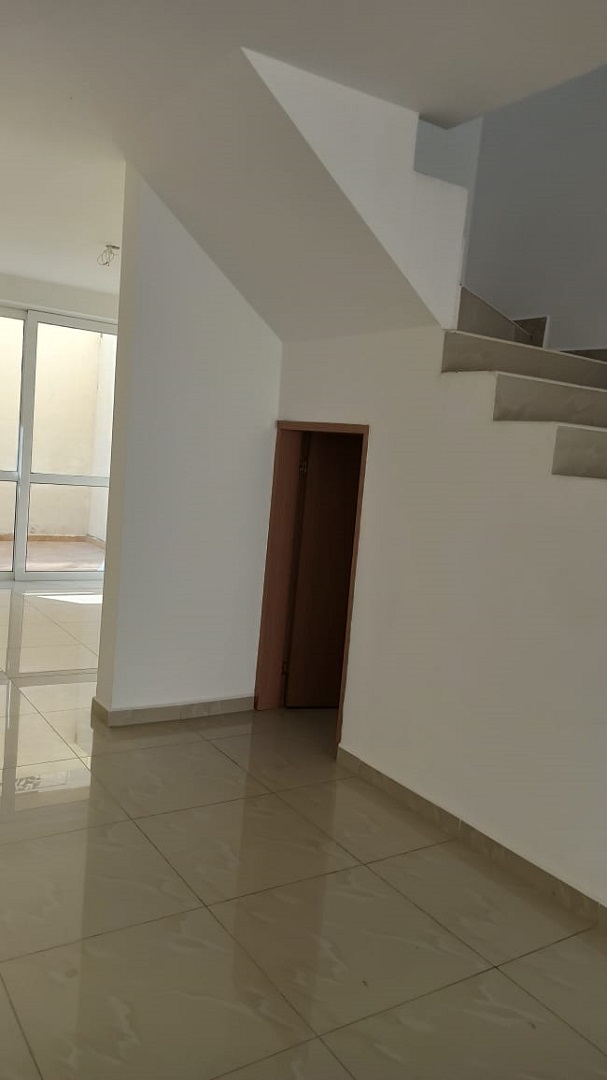 ELBTH-153 Town House en Venta Urbanización Villa Paris - Imagen 8