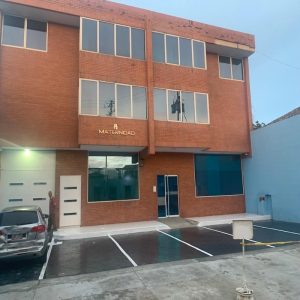 INED-002 Edificio en Venta - Alquiler Clinico En El Casco Historico De Puerto Cabello
