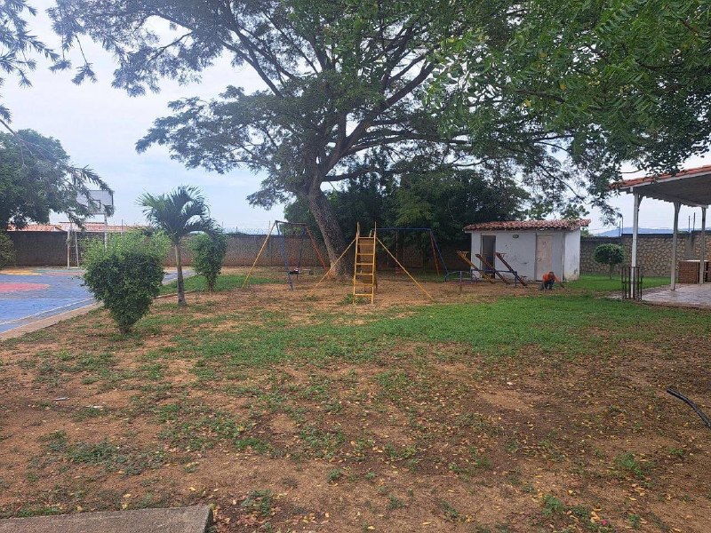 ELBC-657 Casa en Venta Urb. Bella Vista Plaza Piedad Norte Cabudare - Imagen 2