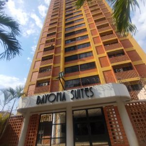 INA-1127 Apartamento en Alquiler Edificio Bayona Suites