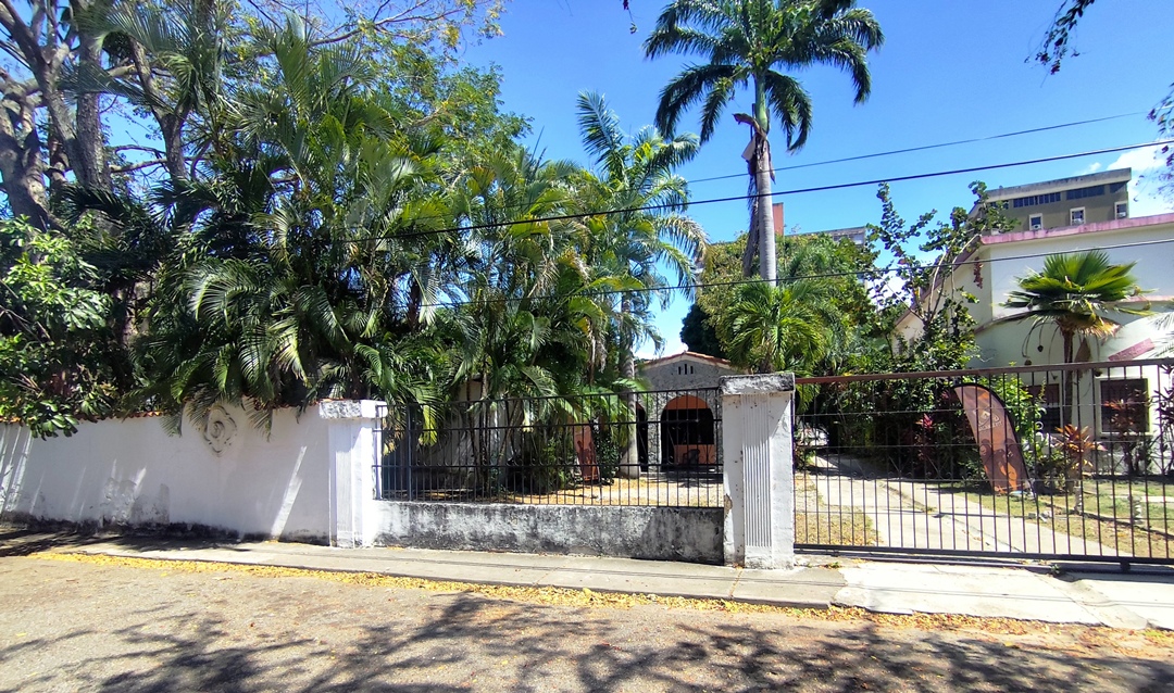 PLT-332 Terreno en Venta En Urbanizacion Las Acacias