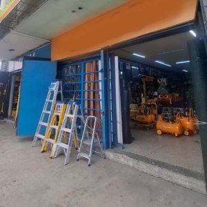 ATL-270 Local en Venta Local En Naguanagua. Av. Universidad