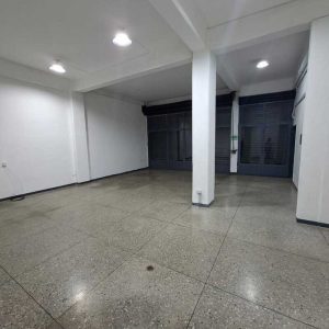 ELBL-160 Local en Alquiler Avenida Venezuela