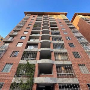 ELBA-337 Apartamento en Alquiler Av Pedro León Torres.