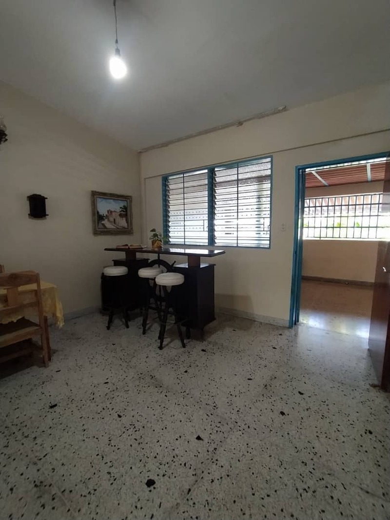 PLC-1233 Casa en Venta Quinta Calle Cascabel Con Avenida Cedeño - Imagen 4