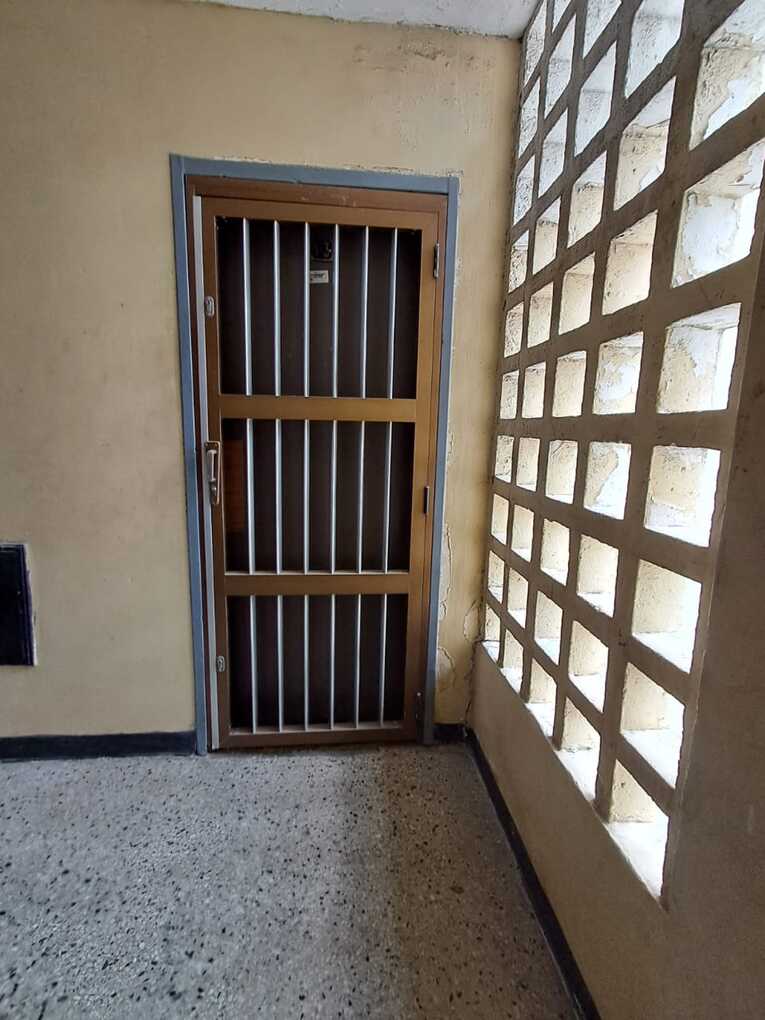 LGA-46 Apartamento en Venta De Oportunidad