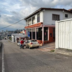 VICC-4 Casa en Venta Propiedad Multiproposito En Barrio Obrero