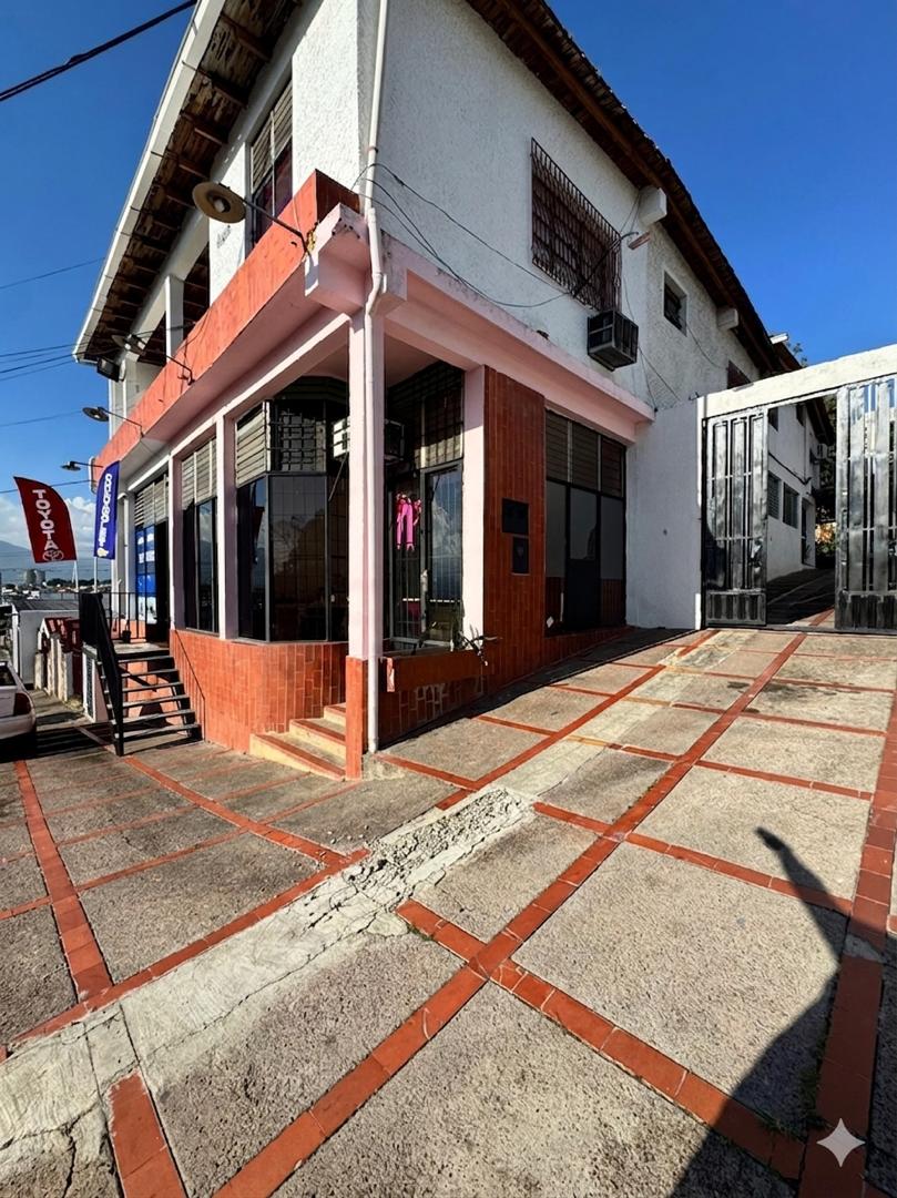 VICC-4 Casa en Venta Propiedad Multiproposito En Barrio Obrero - Imagen 4