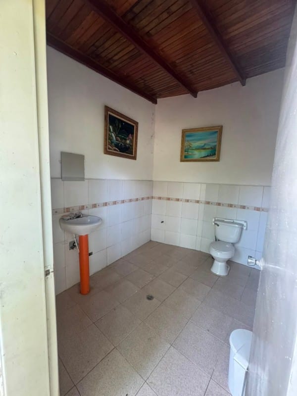 ELBC-690 Casa en Venta Avenida La Montana - Imagen 4