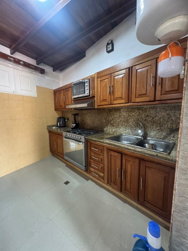 ELBC-690 Casa en Venta Avenida La Montana - Imagen 9