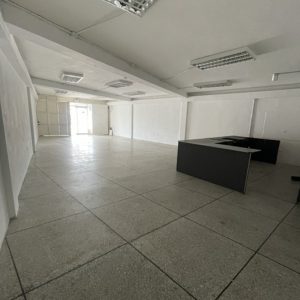 INL-243 Local en Alquiler Local Comercial Cc Paseo Pararal