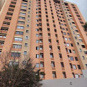 INA-1189 Apartamento en Venta Res Lomas De Los Mangos