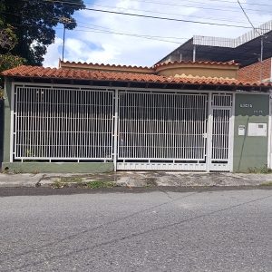 LGC-118 Casa en Venta De Oportunidad En Carrera 24 Y 23