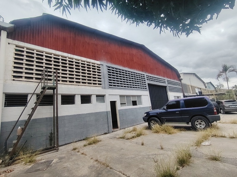 ELBG-70 Galpon en Alquiler Zona Industrial Iii