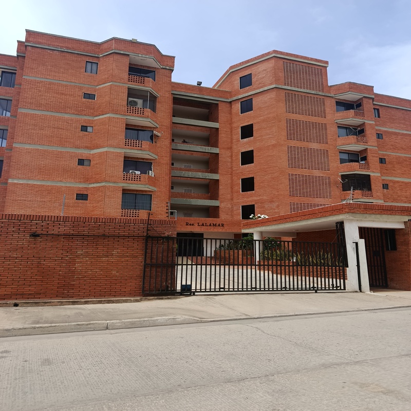 INA-1197 Apartamento en Venta Res. Lalamar