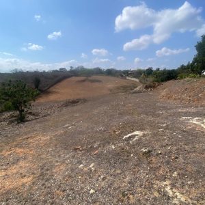 LGT-19 Terreno en Venta El Manzano