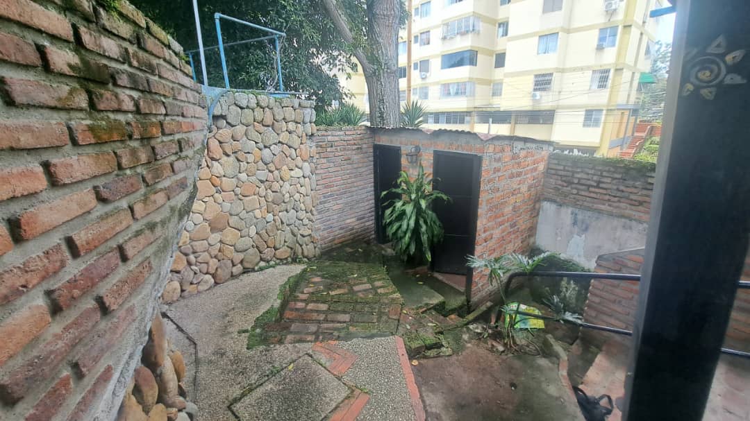 VICL-6 Local en Venta Quinta Las Pirámides - Imagen 2