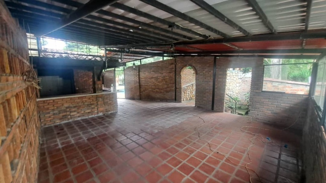 VICL-6 Local en Venta Quinta Las Pirámides - Imagen 3
