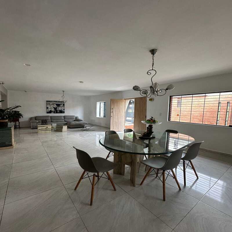 INC-583 Casa en Venta En El Trigal Norte - Imagen 3