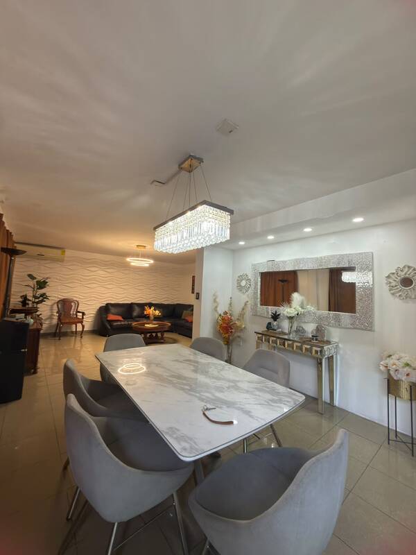 ELBC-749 Casa en Venta Club Hípico Las Trinitarias