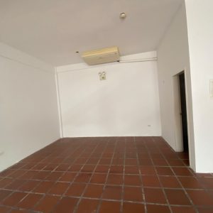 ELBL-197 Local en Alquiler Centro Comercial Libertador