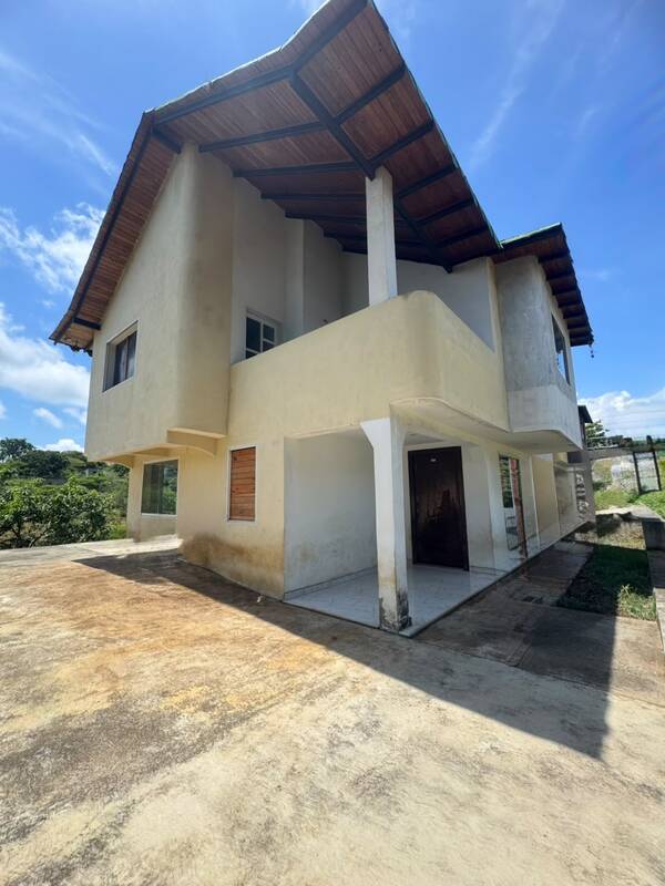 ELBTH-173 Town House en Venta Chalet Las Cuibas Iii