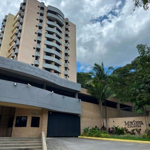 ATA-1901 Apartamento en Venta Urbanizacion Mirador Av. Cuatricentenario Valencia Bosque