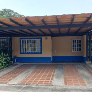 VIC-107 Casa en Venta Valle De Oro Ubicado En Residencias Zaguan