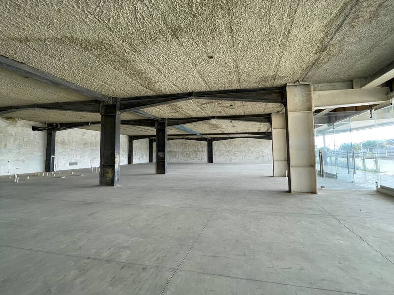 ELBL-216 Local en Alquiler Carrera 4 Con Calle 30