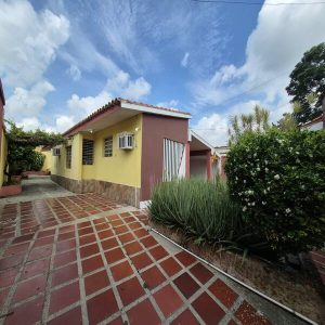ELC-176 Casa en Venta Quinta Urbanizacion Ciudad Alianza