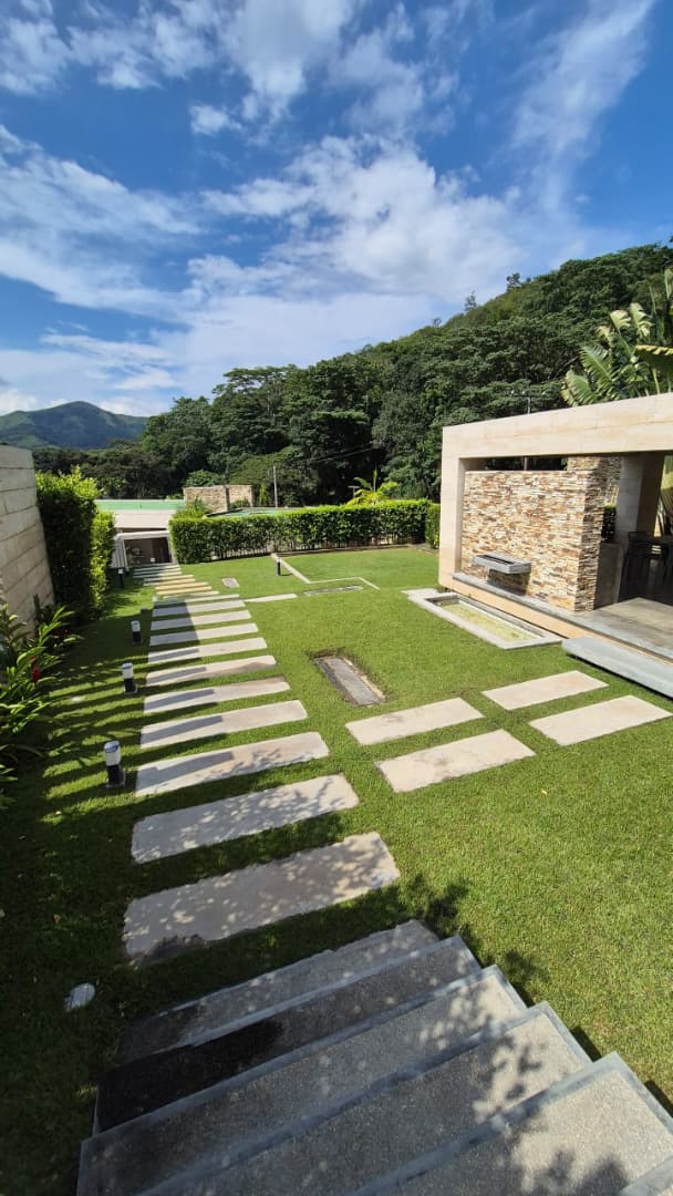 INTH-307 Town House en Venta Conj. Cumbres De Guataparo - Imagen 7