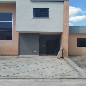 INTH-308 Town House en Venta  Conj. Res. Villa Serena San Diego