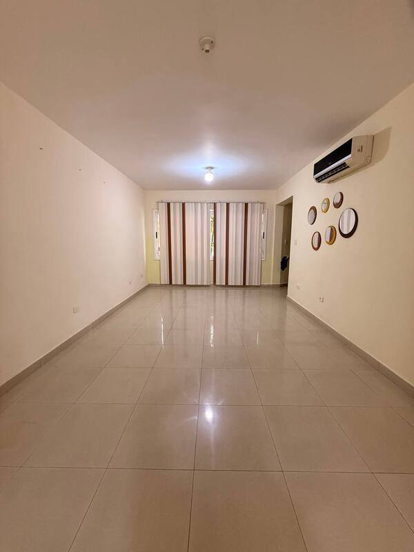 ELBTH-192 Town House en Venta Urbanizacion Villa París A