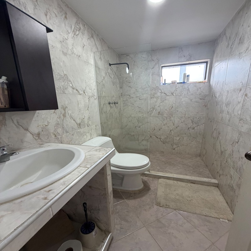 INC-599 Casa en Venta - Alquiler Urb Colinas De Guataparo - Imagen 11