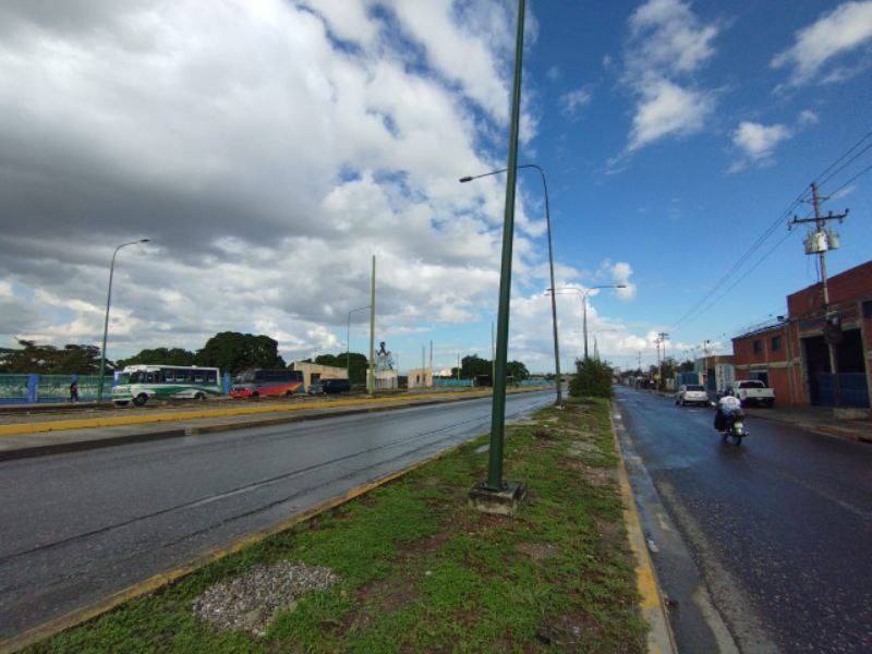 ELB-FC-005 Fondo de Comercio en Venta De Repuestos En Av Florencio Jiménez, Barquisimeto, Lara