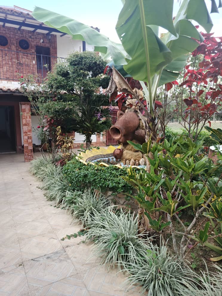 VIPOS-001 Posada en Venta En Aguirre