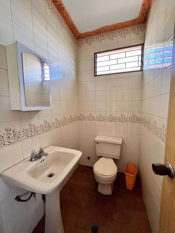 ELBL-056 Local en Venta Comercial Zona Repuestera - Imagen 10