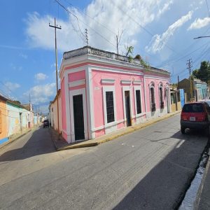 ETT-040 Terreno en Venta Calle 100, Colombia, Urbanización San Blas, Parroquia San Blas, Municipio Valencia