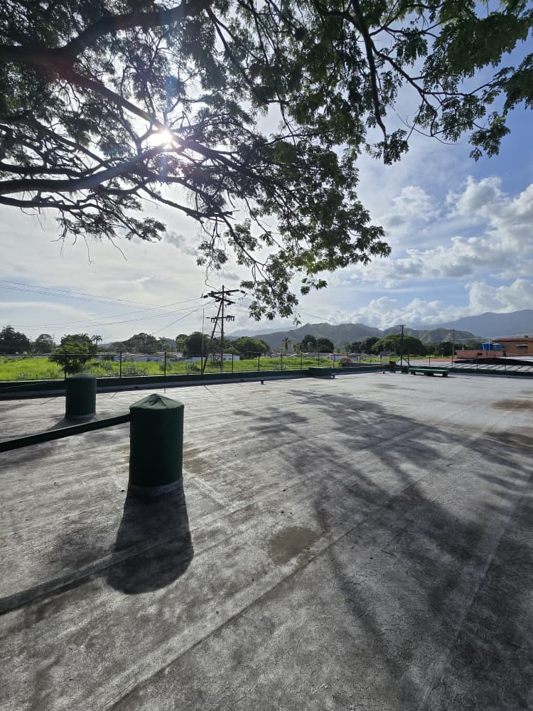 ELL-062 Local en Venta Comercial/galpón En Av. Bolívar Oeste De Maracay - Imagen 15