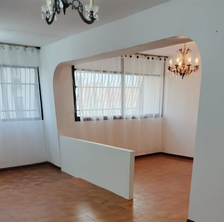VIA-098 Apartamento en Alquiler Res. Parque Napoli - Imagen 4