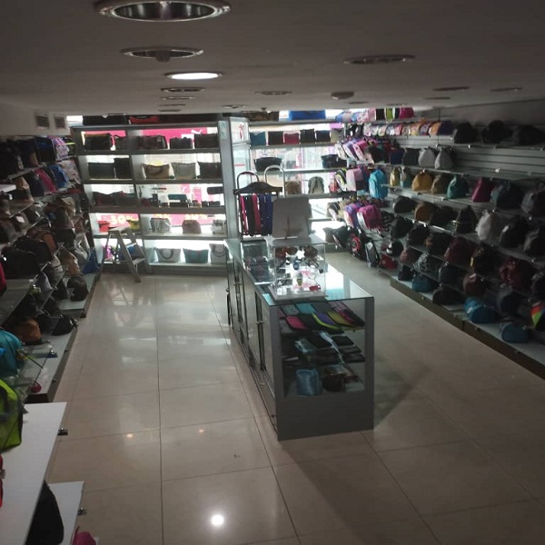 VIL-094 Local en Alquiler Cc Metropolis Shopping Center - Imagen 3