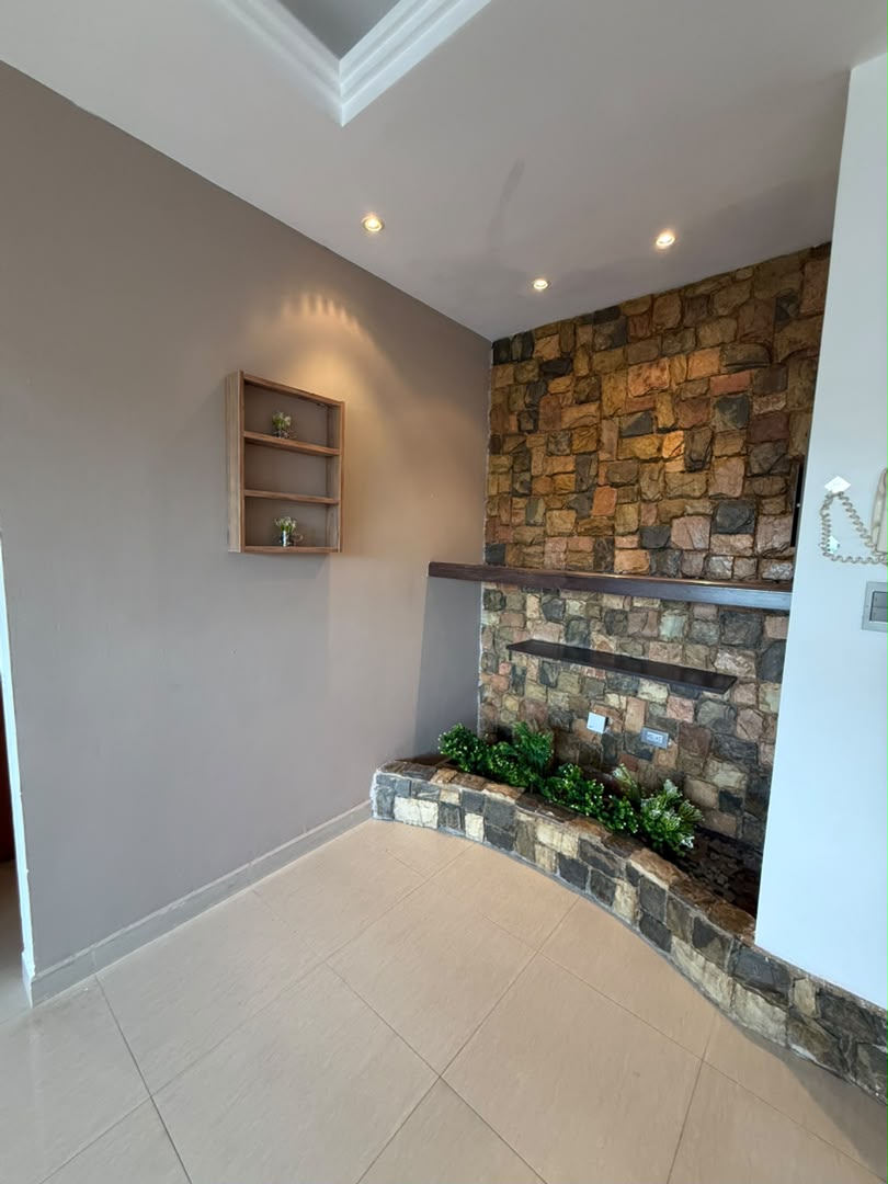 INA-1250 Apartamento en Venta Res. Araks - Imagen 4