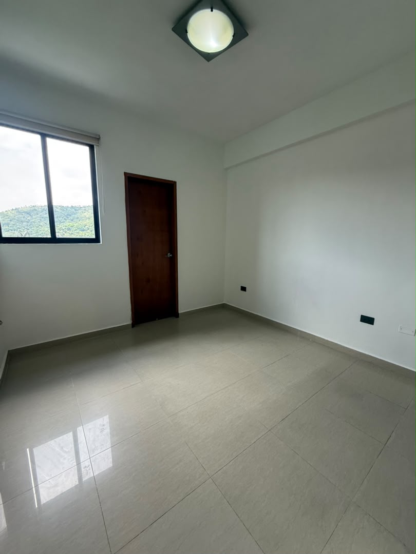 INA-1250 Apartamento en Venta Res. Araks - Imagen 8