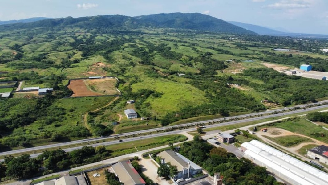 ELBT-113 Terreno en Venta Carretera Cimarron Andresote