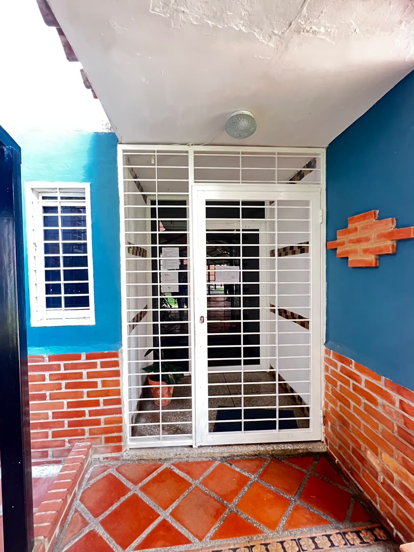 INA-1255 Apartamento en Venta La Abadia 3 - Imagen 5