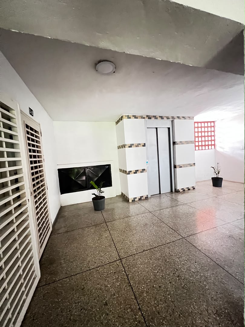 INA-1255 Apartamento en Venta La Abadia 3 - Imagen 6