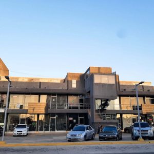 PLL-300 Local en Venta En Edificio Santorini Av. Ollarvides Puerta Maraven